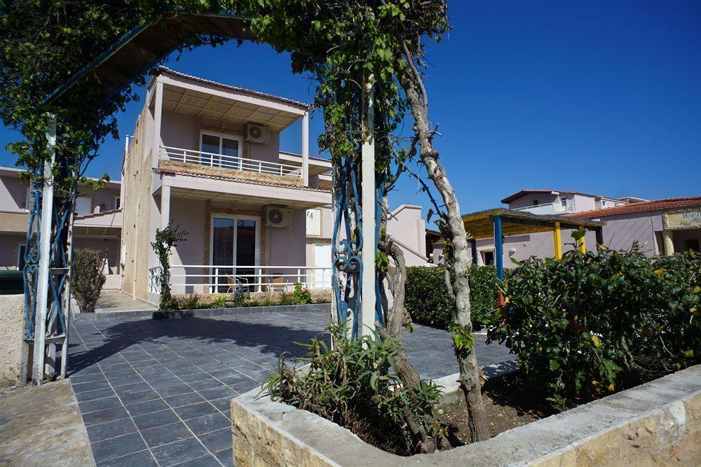 Marietta Hotel Apartments Pastida Exterior photo
