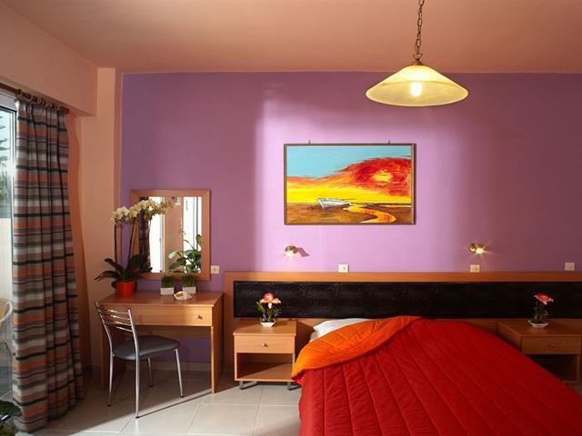 Marietta Hotel Apartments Pastida Exterior photo
