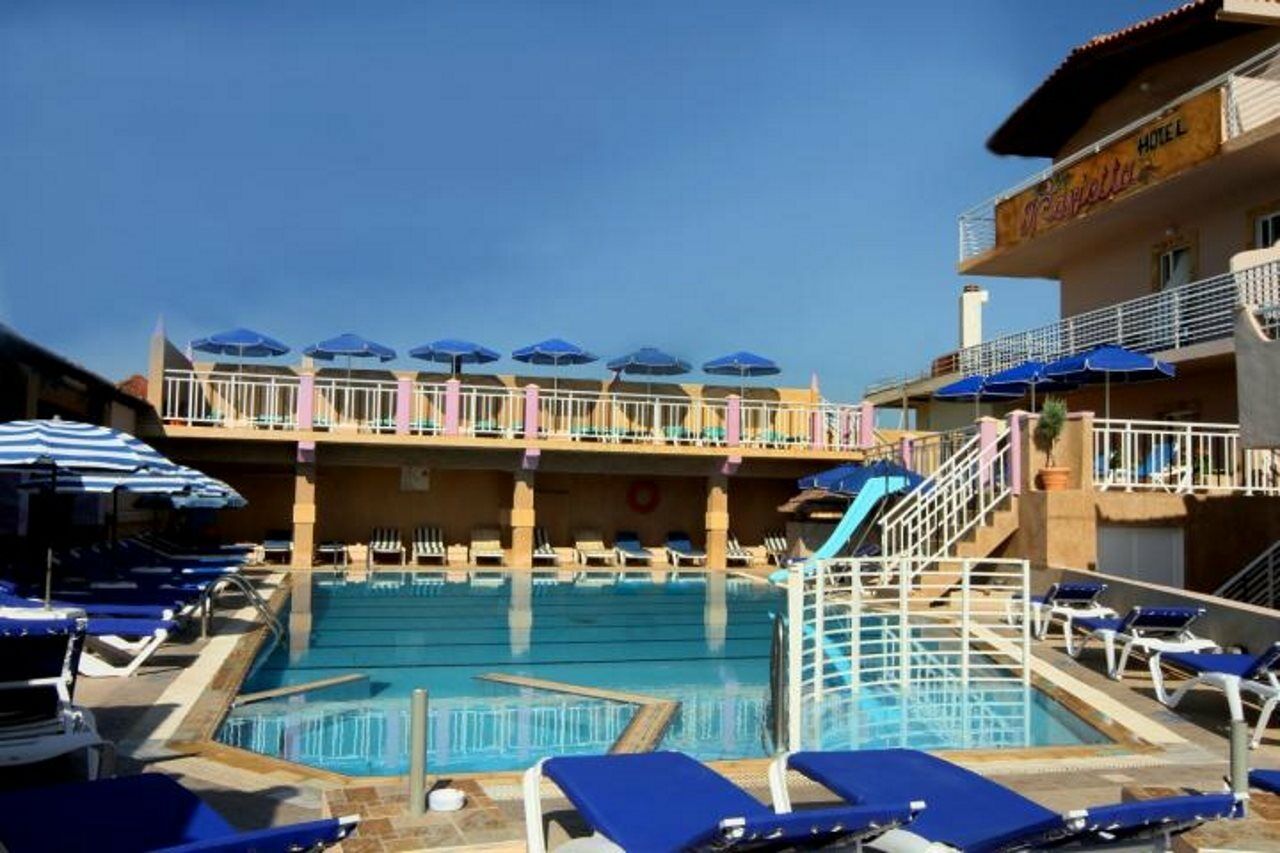 Marietta Hotel Apartments Pastida Exterior photo
